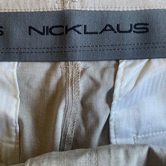 Nicklaus Bermuda Golf Shorts Beige NWOT Light Weight Sun Protection Size 36 - Picture 8 of 10